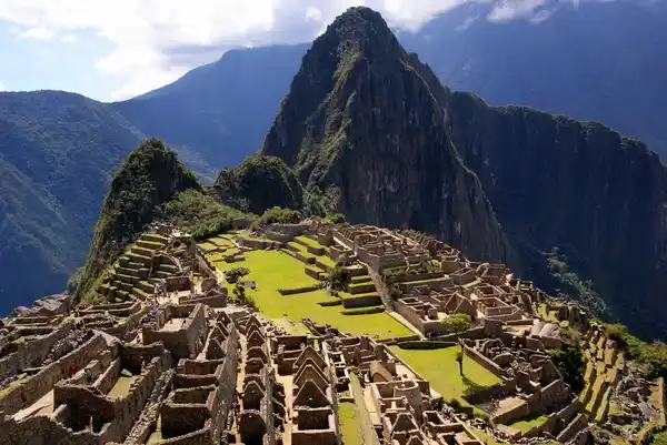 Symptoms to watch for altitude sickness during a Machu Picchu visit